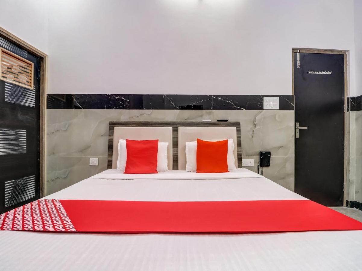 Oyo Flagship 83121 Hotel Rose Vip ساهارانبور المظهر الخارجي الصورة
