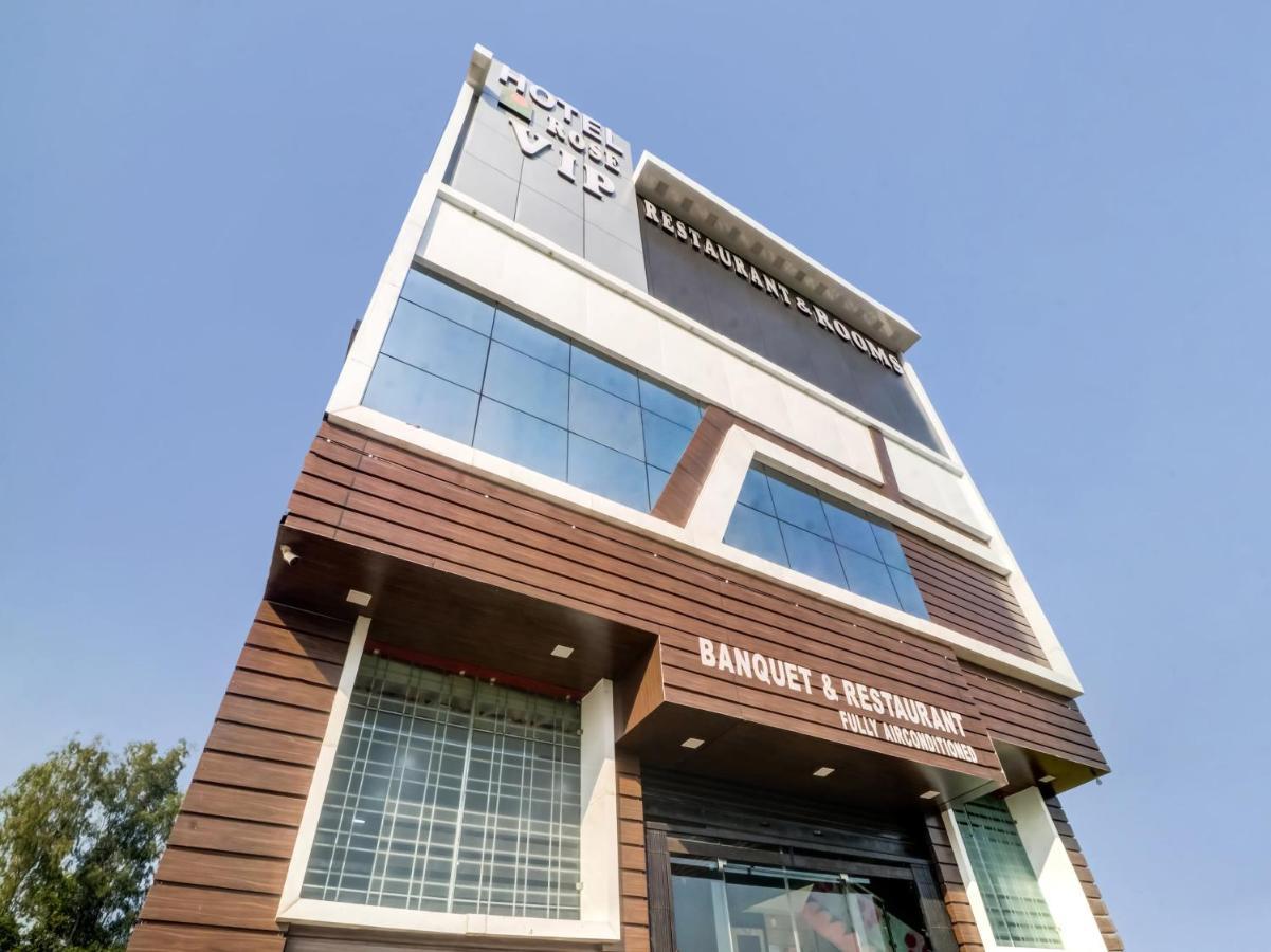 Oyo Flagship 83121 Hotel Rose Vip ساهارانبور المظهر الخارجي الصورة
